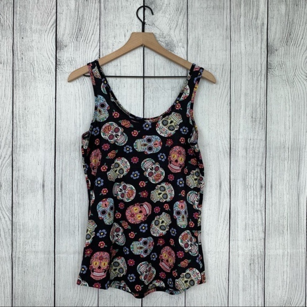 No Boundaries woman’s tank top